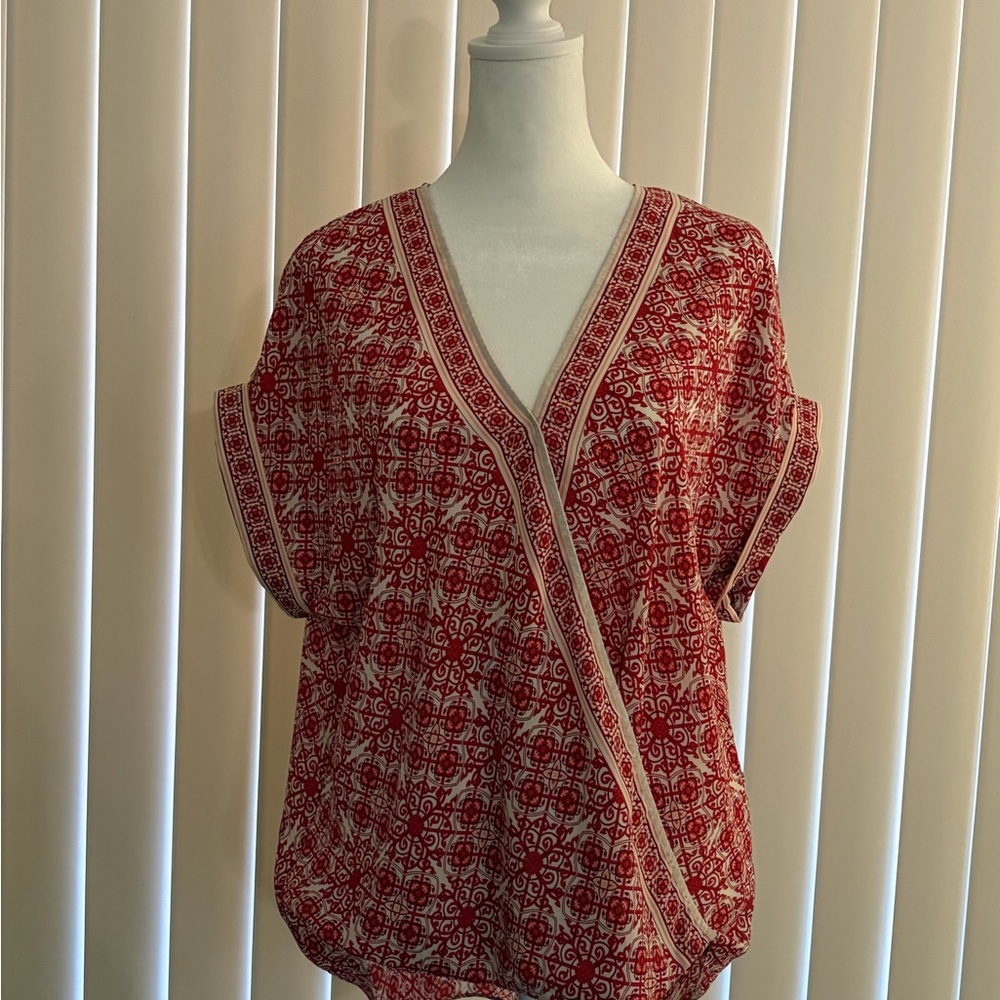 Max Studio Red Patterned Women's Top